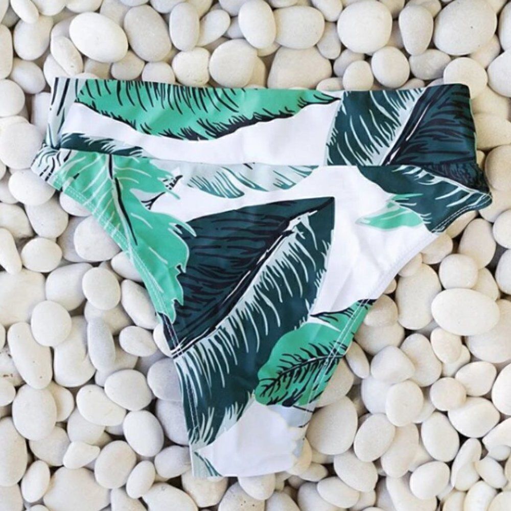 NWT Tropical Palm Bandeau Bikini Set - Picture 10 of 11
